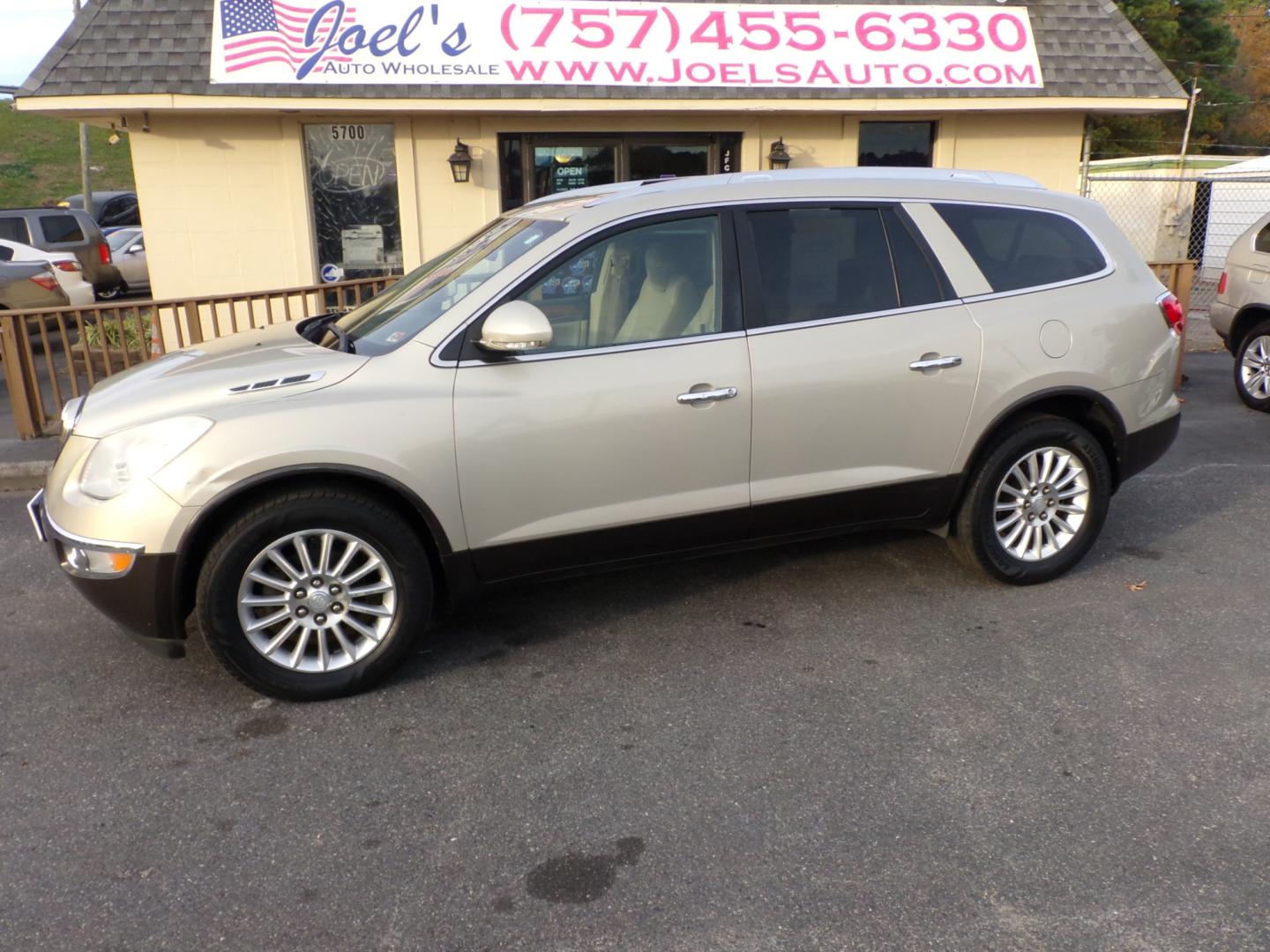 2011 Gold Buick Enclave CXL-1 FWD (5GAKRBED3BJ) with an 3.6L V6 DOHC 24V engine, 6-Speed Automatic Overdrive transmission, located at 5700 Curlew Drive, Norfolk, VA, 23502, (757) 455-6330, 36.841885, -76.209412 - Photo#0